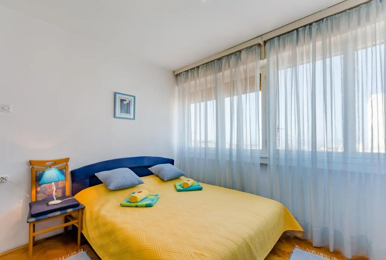 Studio Apartment Ecija سبليت